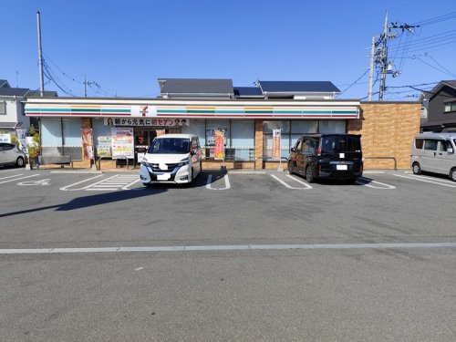 セブンイレブン 高槻奈佐原元町店