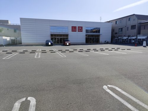 ユニクロ 高槻下田部店