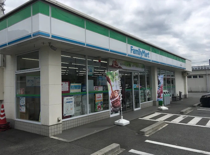 ファミリーマート甲府大里店