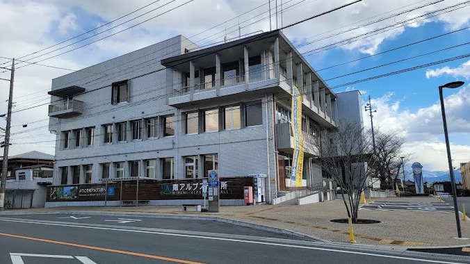南アルプス市役所