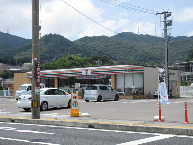 セブンイレブン高知神田西店