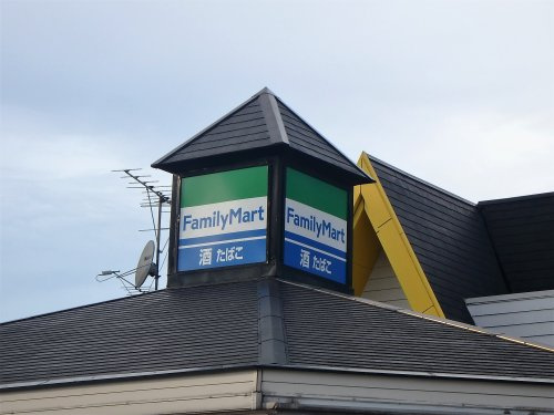 ファミリーマートかわぐち飯塚店