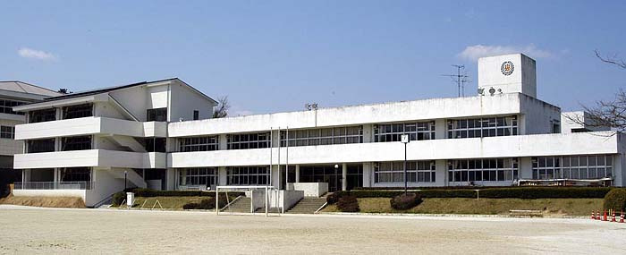 山之上小学校