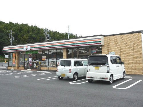 セブンイレブン 津市芸濃町椋本店