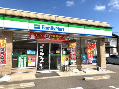 ファミリーマート 富山茶屋町店