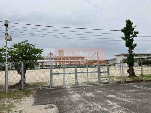 思斉中学校