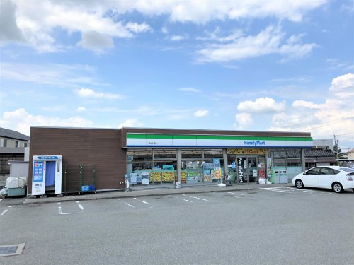 ファミリーマート 富山本郷店