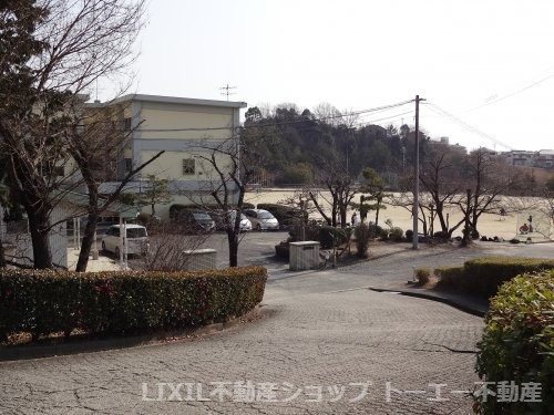 東山小学校