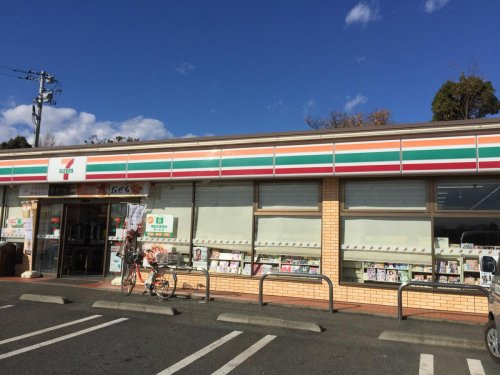 セブンイレブン寒川岡田4丁目店