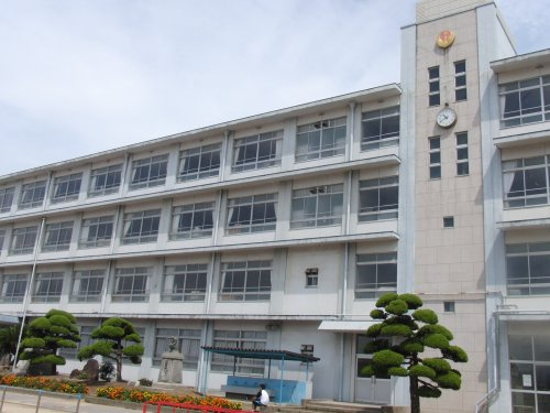 妻鹿小学校
