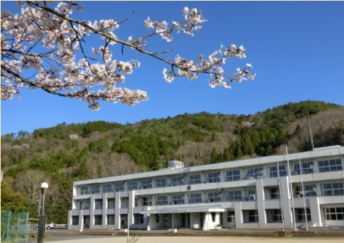 八百津中学校