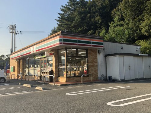 セブンイレブン　姫路六角店