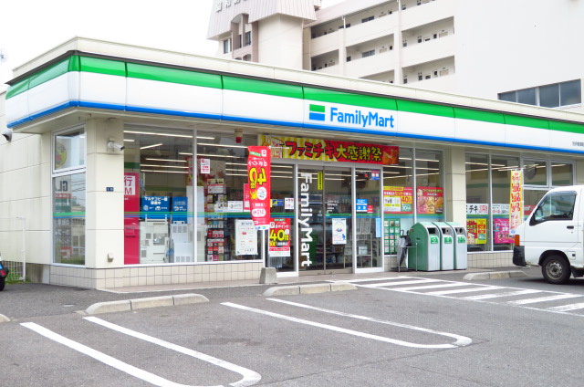ファミリーマート 別府若草町店