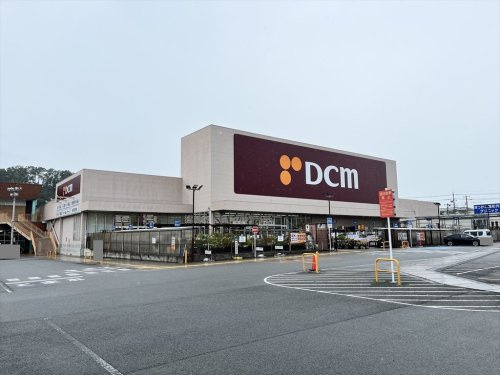 DCM韮崎駅前店