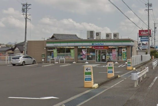 ファミリーマート　川合店
