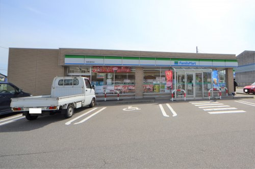 ファミリーマート能美道林店