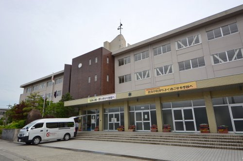 野々市市立野々市中学校