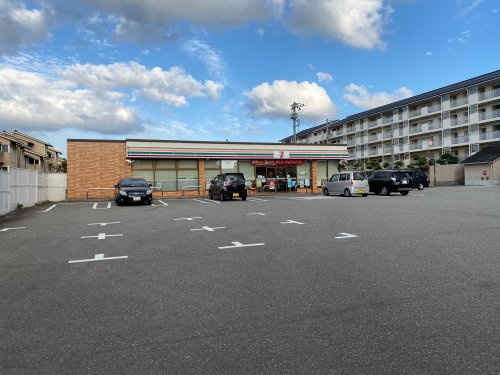 セブンイレブン平和町店