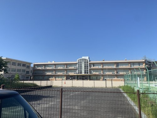 四日市市立中部西小学校