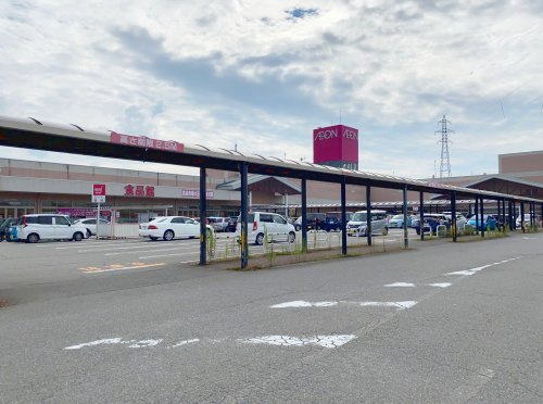 イオン加賀の里店