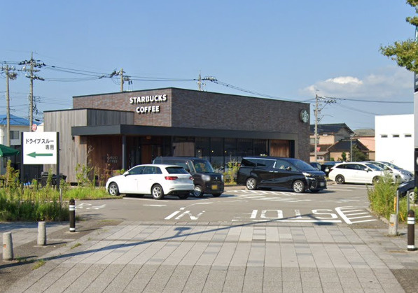 スターバックスコーヒー 金沢鞍月店