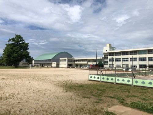 新潟市立　白根小学校