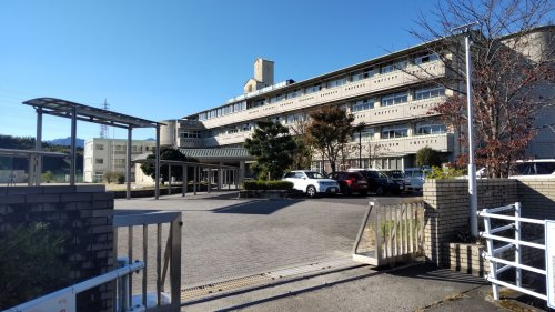 四日市市立三滝中学校