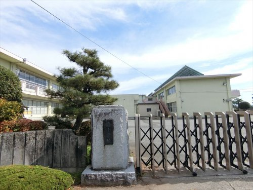 北杜市立泉小学校