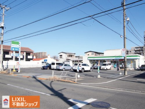 ファミリーマート 秀栄東浅川町店