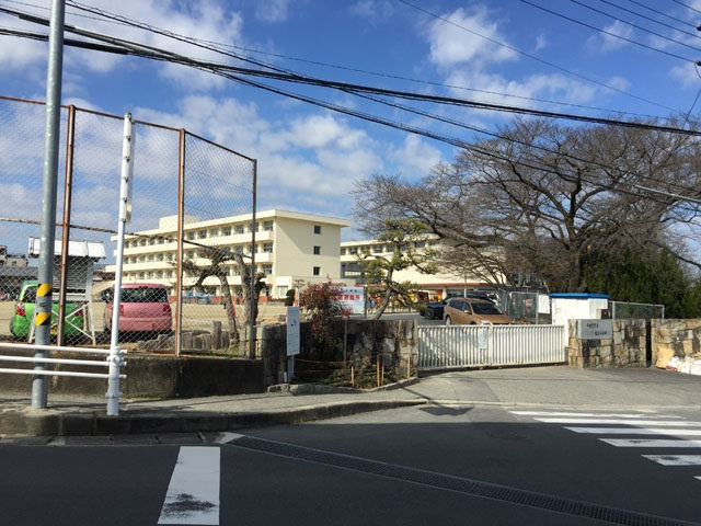 養正小学校