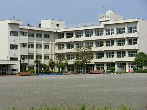 綾瀬市立土棚小学校