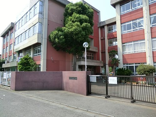 藤沢市立高倉中学校