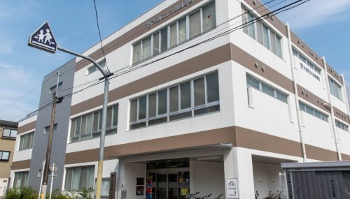六郷図書館