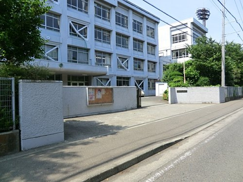 秋葉台中学校