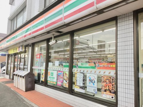セブンイレブン 南本宿店