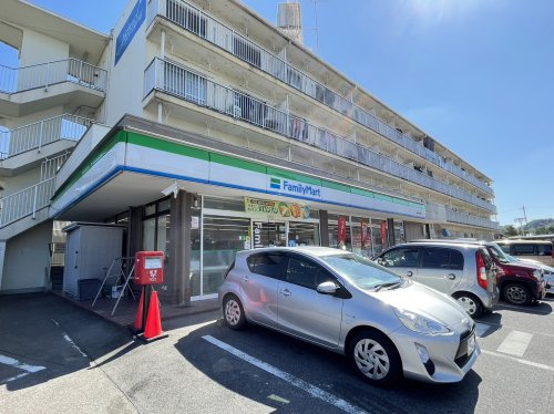 ファミリーマート　瀬戸中品野町店