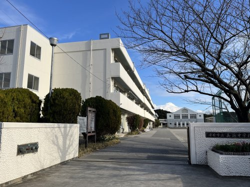 浦安市立美浜中学校