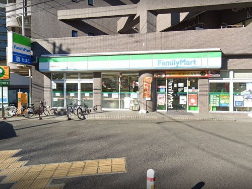 ファミリーマート 町田駅南口店