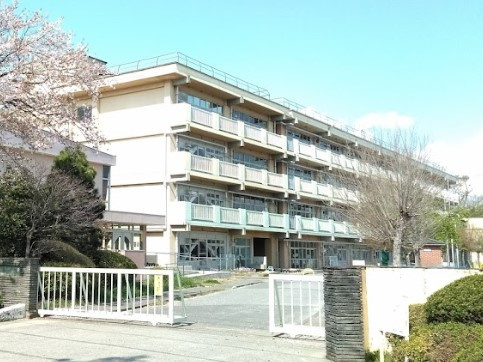 柏市立逆井小学校