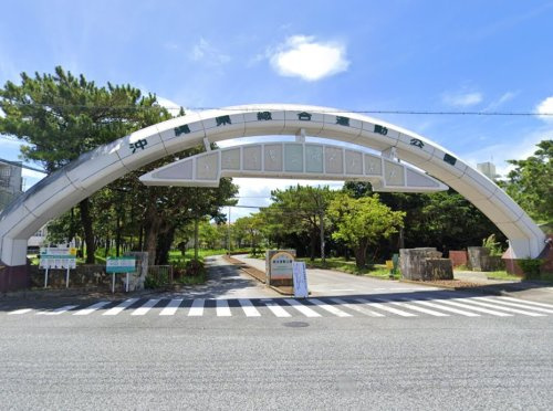 沖縄県総合運動公園 北口