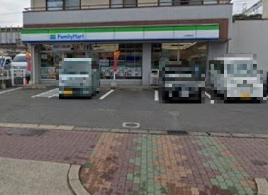 ファミリーマート 大高駅前店