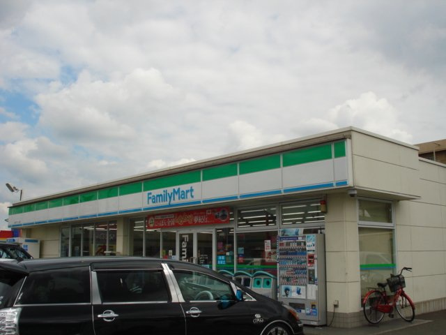 ファミリーマート 小牧パワーズ店