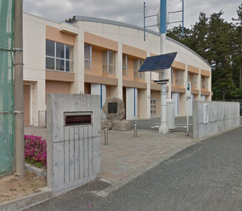 新潟市立新潟柳都中学校
